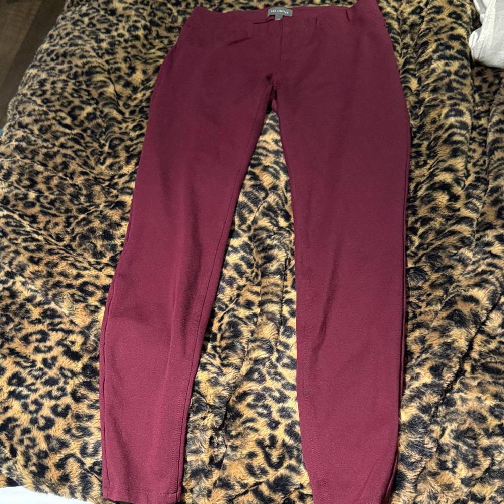The limited XS “work” leggings